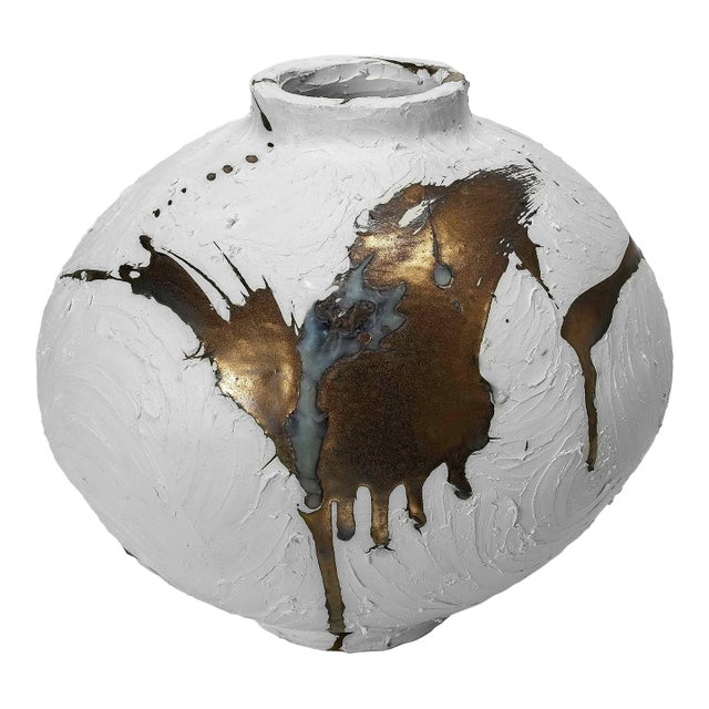 White & Gold Sculptural Vessel – No. 129 by Beverly Morrison For Sale