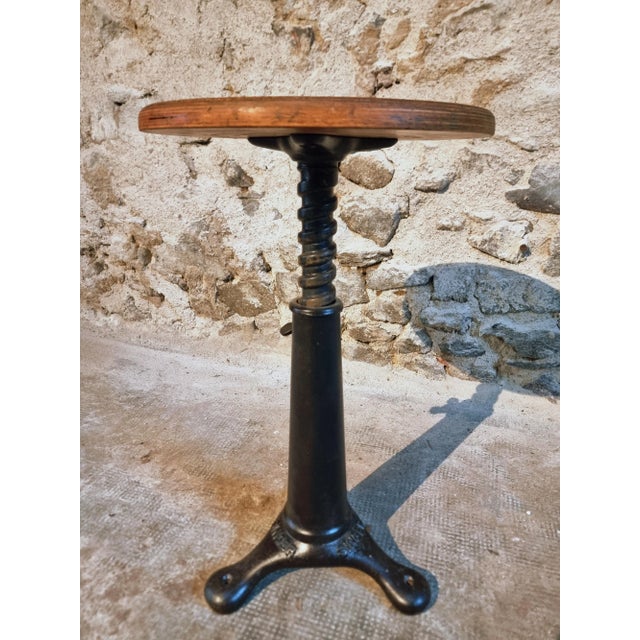 Industrial Vintage Industrial Adjustable Swivel Stool with Cast Iron Base and Beech Plywood Seat from Singer, 1950s For Sale - Image 3 of 11