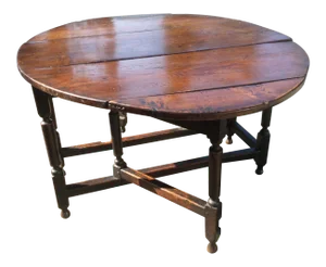 Early 18th Century Dark Oak Gate Leg Table