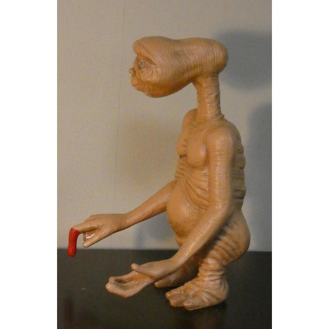 E.T. Three-Dimensional Statue in Resin and Enamel, 1990s For Sale - Image 4 of 9