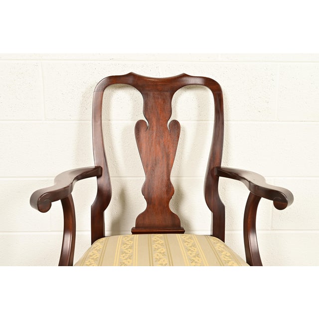 Wood Henkel Harris Queen Anne Solid Mahogany Dining Chairs, Set of Eight For Sale - Image 7 of 16