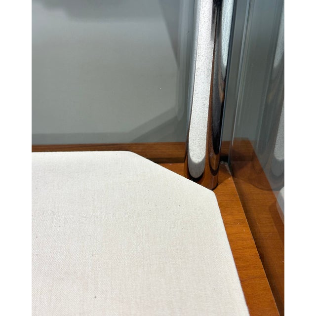 Cherrywood and Aluminum Display Cases, 1980s, Set of 4 For Sale - Image 11 of 18