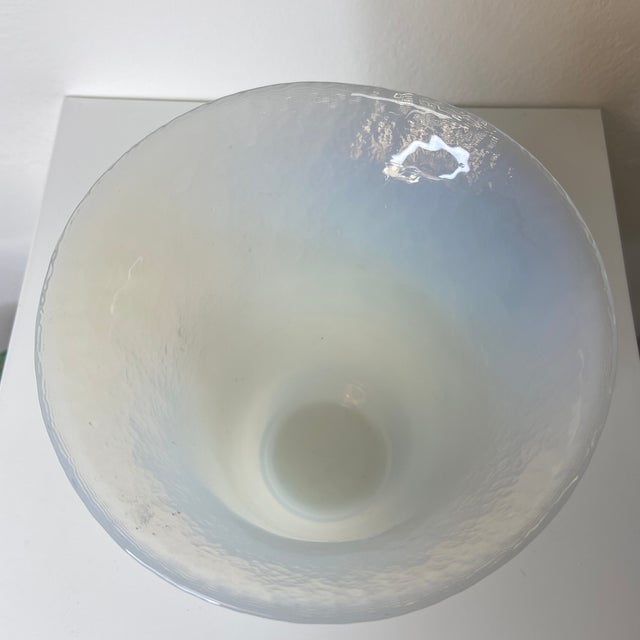 Exquisite 7-inch Murano glass vase by Yalos Casa, a modern company who was started by the historic glassmaking Ferro...