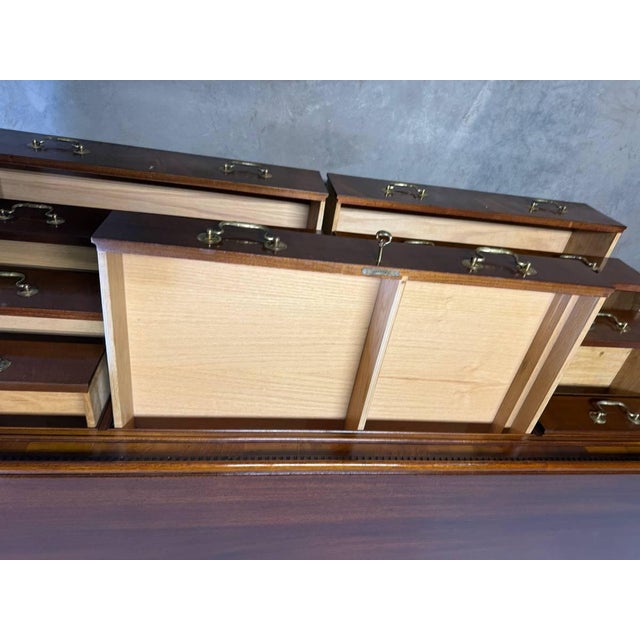 Brown Late 20th Century Hickory Chair Georgian Solid Mahogany Nine-Drawer Dresser or Credenza With Key For Sale - Image 8 of 18