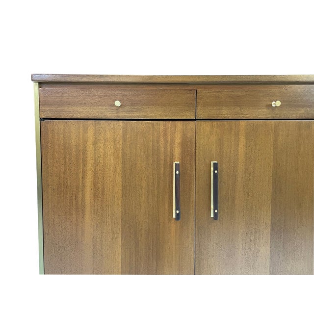 Paul McCobb for Calvin Group Mid-Century Ribbon Mahogany Credenza, 1960s For Sale - Image 14 of 15
