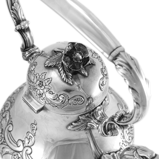 Antique j.g Ltd Heavy 925 Sterling Silver Tea Hand Chase Tea Pot For Sale In Houston - Image 6 of 9