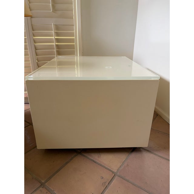 Contemporary 1990s Custom Made Lacquer End Unit for Coffee Table Art Books For Sale - Image 3 of 3