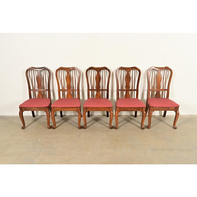 Queen Anne Baker Furniture Style Queen Anne Solid Walnut Dining Chairs, Set of Five For Sale - Image 3 of 13