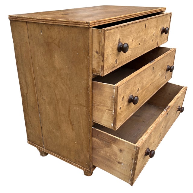 19th Century English Pine Chest of Drawers For Sale - Image 4 of 9