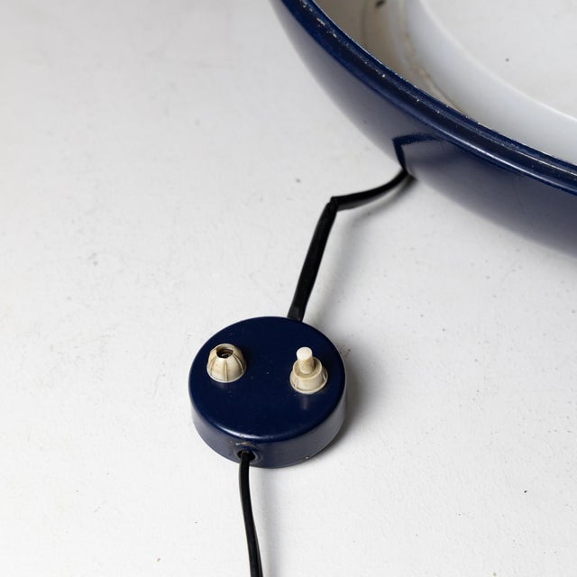 Metal Glass Platea Table Lamp by Leonardo Ferrari and Franco Mazzucchelli for Artemide For Sale - Image 7 of 8