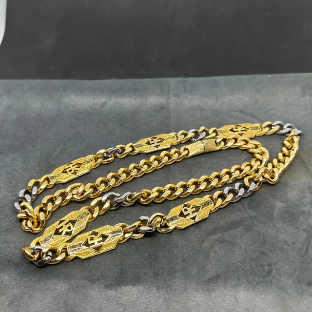 1960s Costume Jewelry Long Chain by Helen Rubinstein For Sale - Image 10 of 12