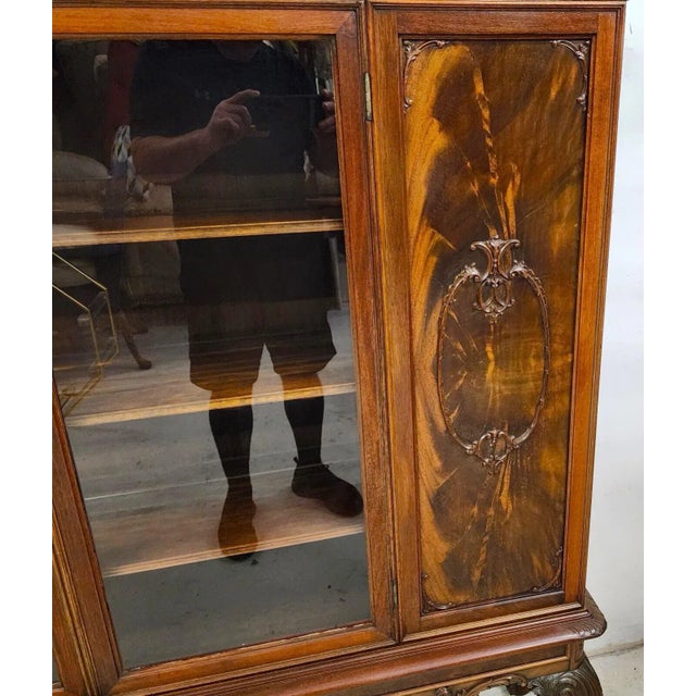 Early 20th Century Antique Walnut China Cabinet Chippendale by Royal Furniture Co For Sale - Image 5 of 15