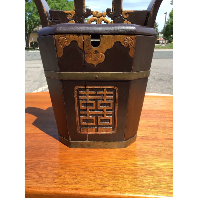 Early 20th Century Mid-Century Modern Hand-Carved Teapot Caddy With Brass Hardware For Sale - Image 10 of 12