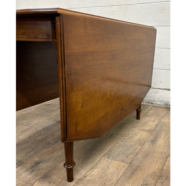 Late 20th Century Vintage Ethan Allen American Traditional Birch and Maple Drop Leaf Dining Table For Sale - Image 5 of 13