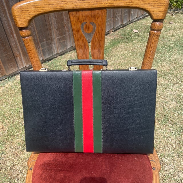 Vintage Travel Backgammon Set - Black Leather Case with Red and Green Stripe Professional backgammon set for the serious...
