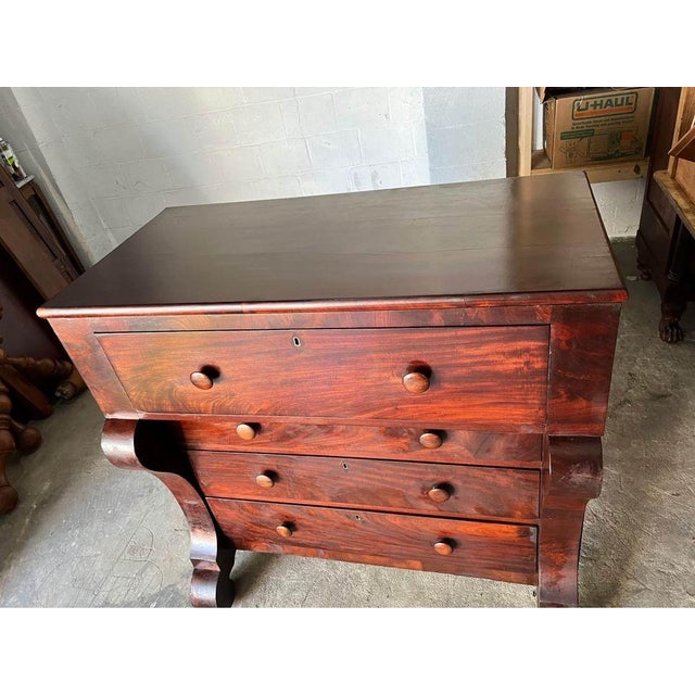 19th Century American Empire Style Chest of Drawers For Sale - Image 4 of 10
