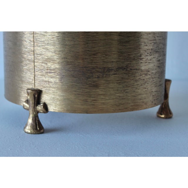 Stylebuilt New York Style Vintage Hollywood Regency Gold Finish Wastebasket Bamboo Theme For Sale - Image 9 of 15