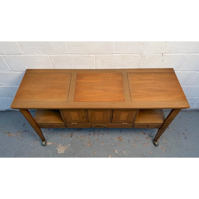 Wood Mid 20th Century Modern Walnut Server Bar Cart by White Furniture Co. For Sale - Image 7 of 18