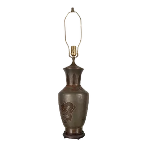 Single Chinoiserie Style Table Lamp