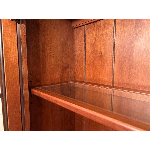 Late 20th Century Vintage Ethan Allen Country Crossings Solid Red Maple Lighted China Hutch & Buffet For Sale - Image 5 of 12