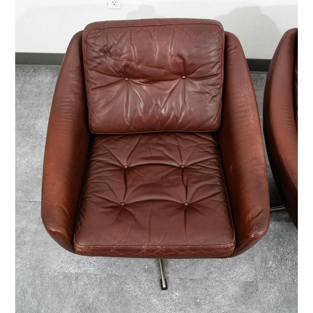 1960s Mid Century Danish Modern Lounge Chairs Swivel Brown Leather Armchair Vintage Vg For Sale - Image 5 of 12