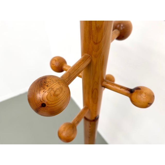 Wood Freestanding Coat Rack in Pine from Les Arcs, 1970s For Sale - Image 7 of 16