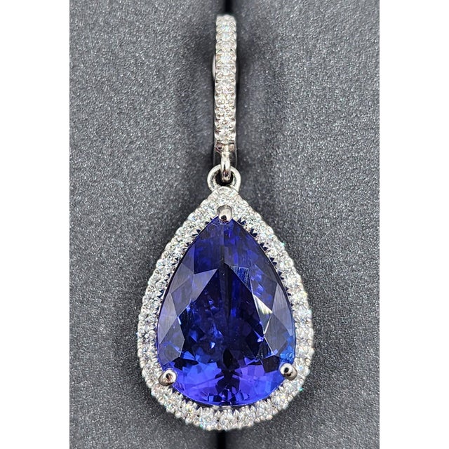 13.63 Ct Natural Tanzanite & Diamond Earring, Pair For Sale - Image 4 of 8