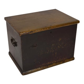 Mid 19th-Century Pine Blanket Trunk For Sale