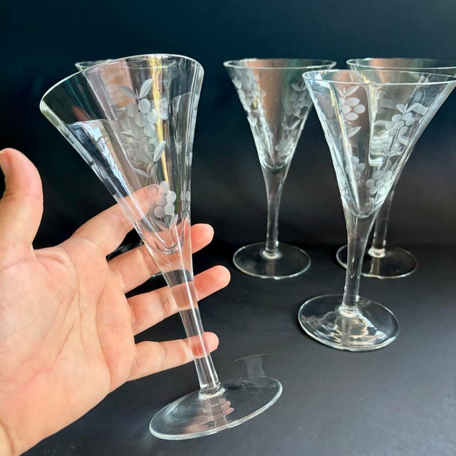 Colony Glass 1950s Mid-Century Modern Etched Optic Goblets – Set of 5 | Trumpet Bowl Crystal Stemware 7.5" | Floral Ribbed Vintage Glasses For Sale - Image 4 of 7