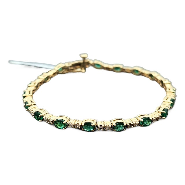 7.70 Ct Natural Emerald & Diamond Tennis Bracelet For Sale