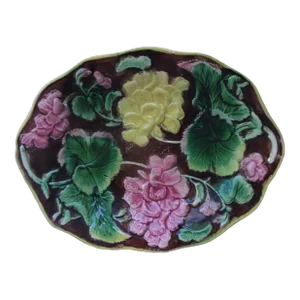 19th Century English Majolica Geranium Platter