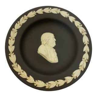 1970 Vintage Wedgwood Cream on Black Personality Tray - Ben Franklin For Sale