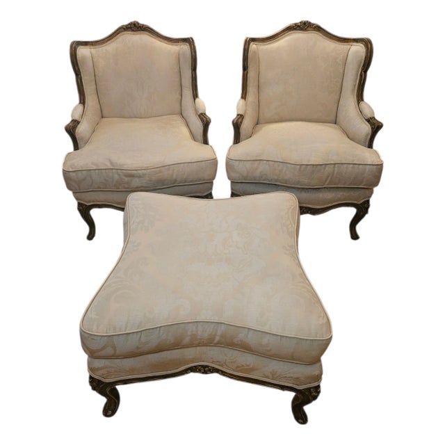 Late 19th Century Pair of French-Style Louis XV Bergere Chairs and an Ottoman For Sale