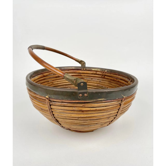 Large Italian Rattan & Brass Basket, 1970s For Sale - Image 10 of 12