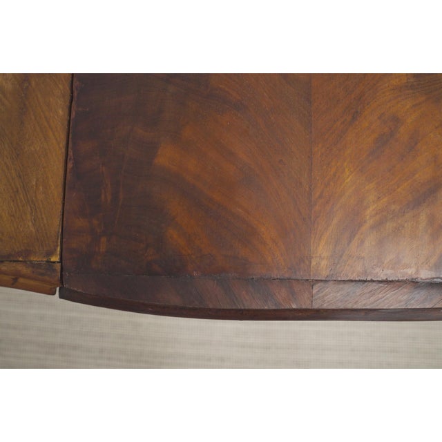 Antique French Extendable Pembroke Drop Leaf Table in Walnut Veneer, 1920s For Sale - Image 9 of 11