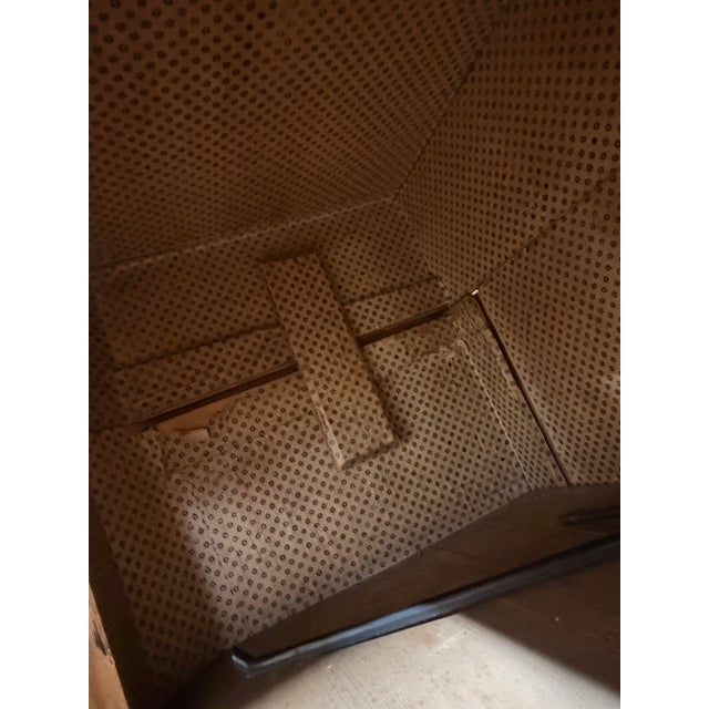 Veneered Cabinet with Picture Inlaid For Sale - Image 4 of 8