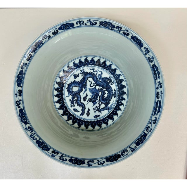 Chinese Blue & White Dragon Porcelain Bowl With Xuande Mark – Qing/Republic Style For Sale - Image 4 of 12