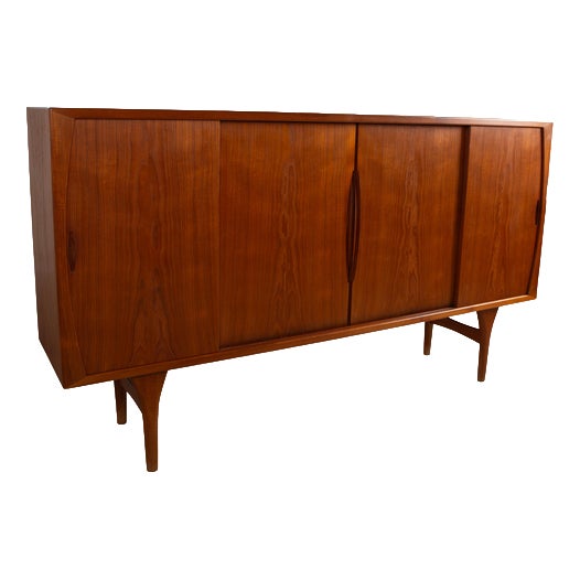Mid-Century Modern Wooden Sideboard in Teak For Sale