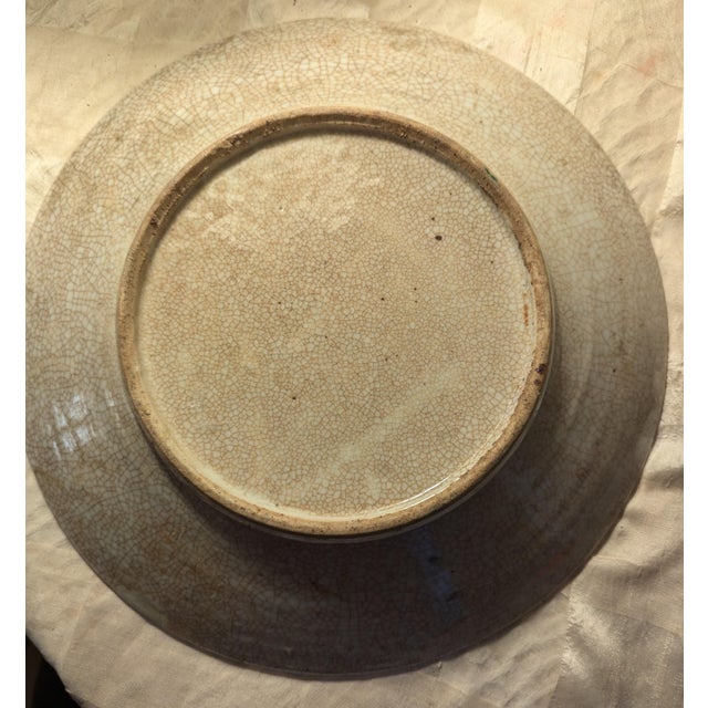 Antique Chinese Crackle Glaze Charger | Nezha Battle Scene | Famille Verte | Late Qing Dynasty c.1880–1920 For Sale In Orlando - Image 6 of 12