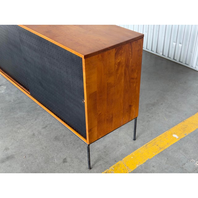 1950s Paul McCobb Planner Group - Model 1514 Iron Base Credenza - Black Sliding Doors For Sale In Atlanta - Image 6 of 12