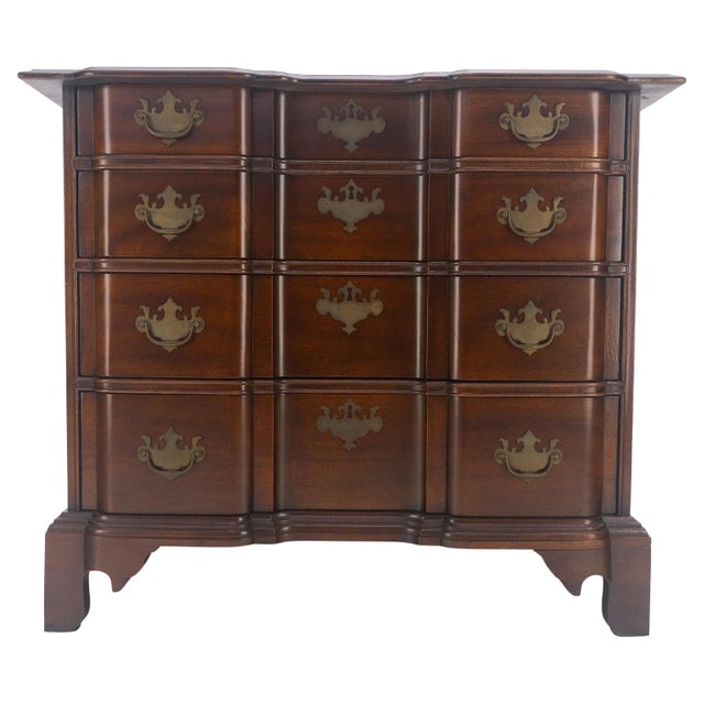 Solid Mahogany Block Front 4 Drawers 32" H Compact Bachelor Chest Dresser MINT