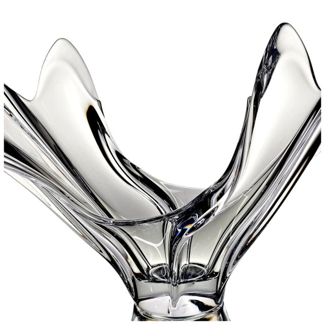 Transparent Monumental Vannes-Le-Châtel Freeform Crystal Centerpiece, 28 Inches, France, 1960s For Sale - Image 8 of 10