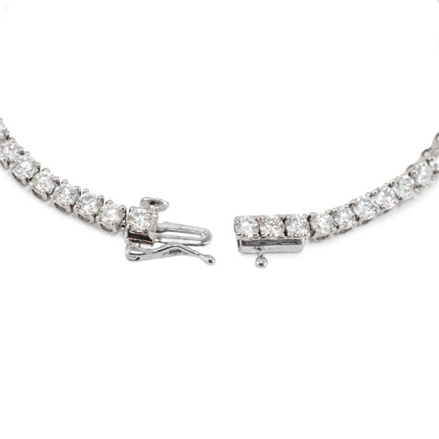 14k White Gold 5.70 CTW Round Brilliant Lab Grown Diamond Tennis Bracelet For Sale In Houston - Image 6 of 8