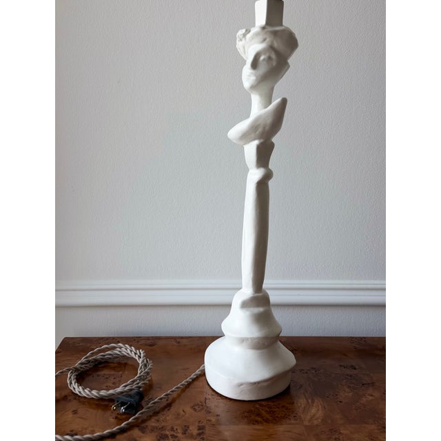 1980s 20th Century Diego Giacometti Style Plaster Figure Table Lamp For Sale - Image 5 of 5