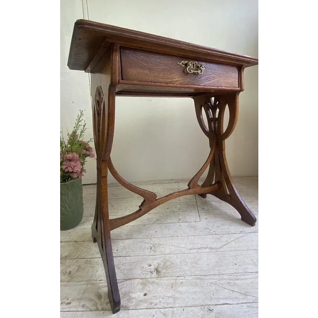 French Art Nouveau Side Table in Oak, 1900 For Sale - Image 5 of 18