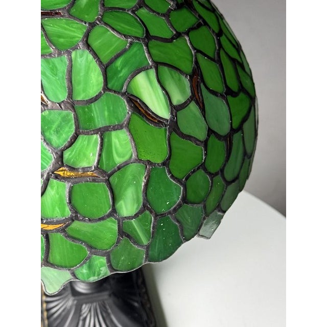 Green Table Lamp in the style of Tiffany For Sale - Image 4 of 15