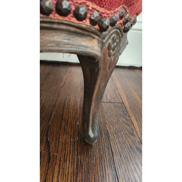 Early 20th Century Vintage Floral Needlepoint Footstool For Sale In New York - Image 6 of 12