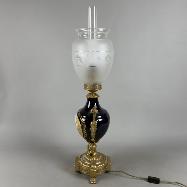 Antique French Table Lamp in Porcelain, Brass and Satin Glass For Sale - Image 5 of 15