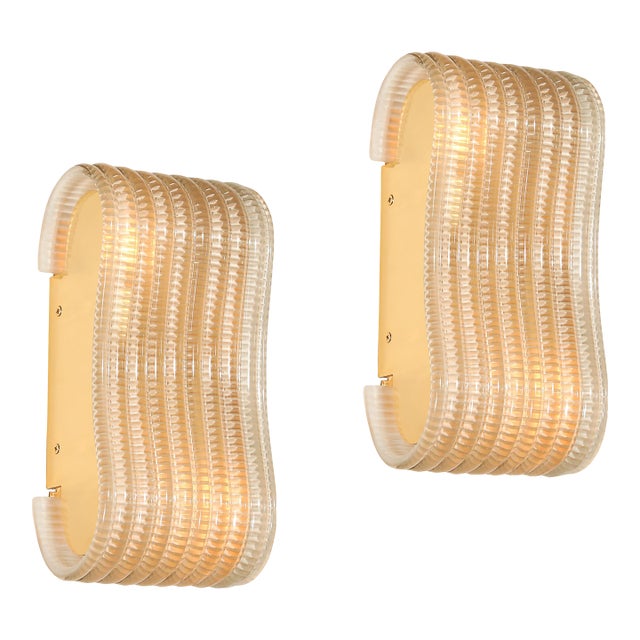 Pair of Hand-Blown Undulating Reeded Murano Glass Sconces With Brass Fittings For Sale