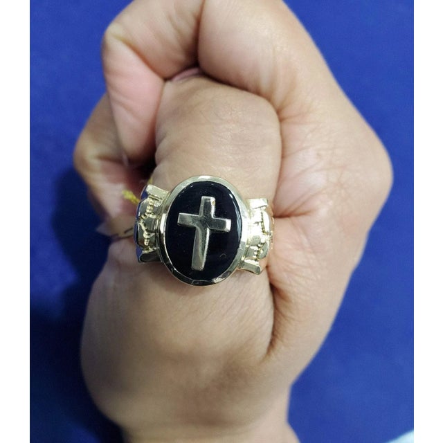 ♥ Product Summary ♥ Band Material: 14k Yellow Gold Weight: 9 grams Dimensions: 17mm x 13mm